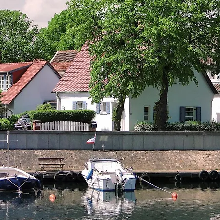 Apartment Auster, Direkt Am Alten Strom *